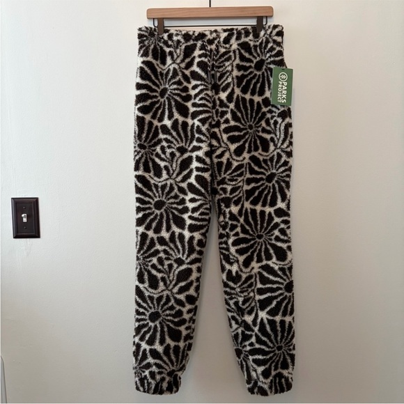 Parks Project High Dessert Wildflowers NWT - Picture 3 of 12